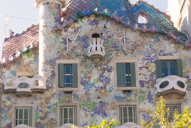 Gaudi, Modernisme And Spanish Wine - Discovering Gaudí’s Contemporaries in Barcelona