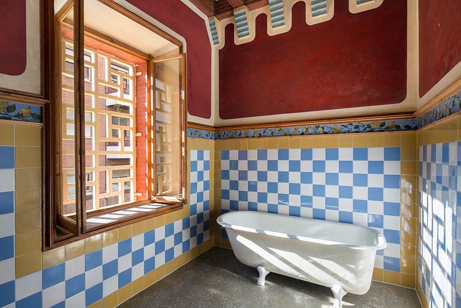 Gaudi´s Casa Vicens Skip the Line Ticket with Audioguide - The Experience of the Self-Guided Tour with Audio Support