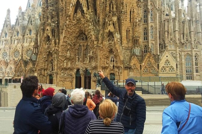 Gaudi's Modernist Legacy: Small Group Walking Tour - The Guides and Experience Quality