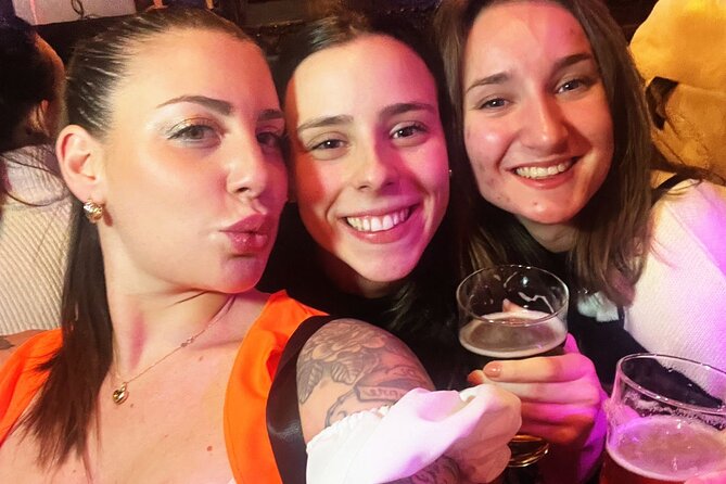 Gay Bar Tour in the Red Light District Amsterdam - What Makes This Gay Bar Tour Stand Out in Amsterdam