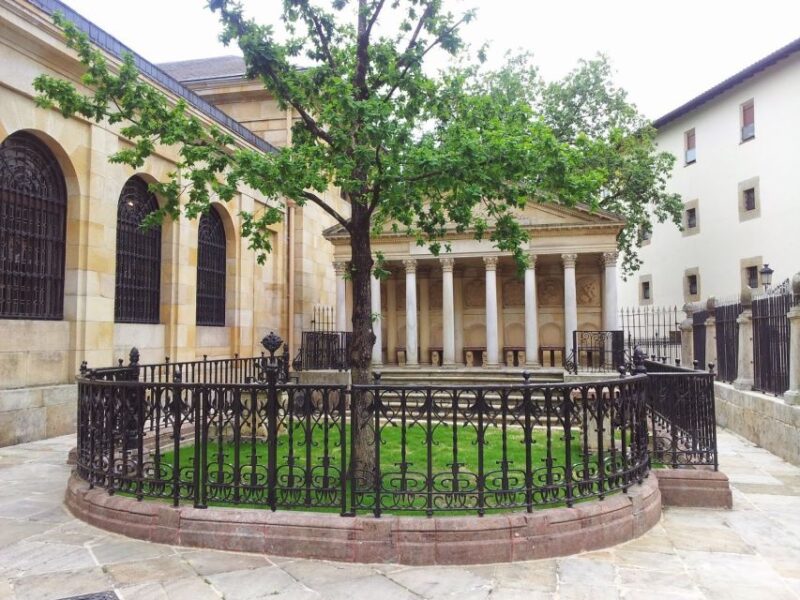 Gaztelugatxe with Access, Bermeo and Gernika from Bilbao - Visit to Bermeo: The Seafaring Village