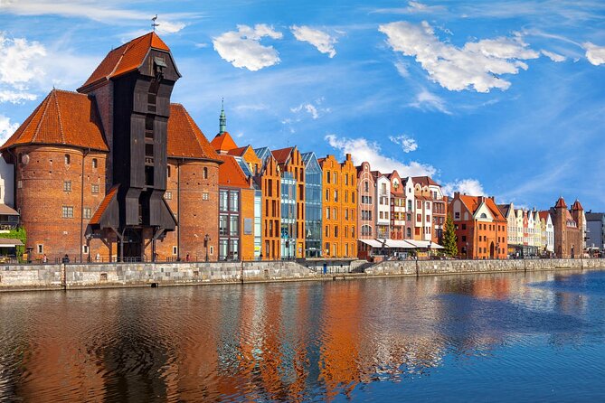 Gdansk Airport - Gdansk City private transfer - Meet Your Driver at Gdansk Airport with Ease and Confidence