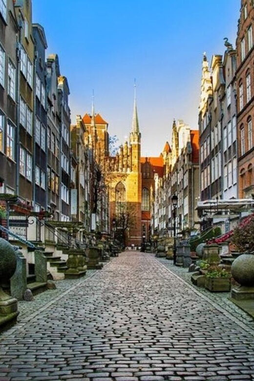 Gdansk : Highlights & Hidden gems Walking Tour - Explore Gdansk’s Main Landmarks and Hidden Streets in 3 Hours