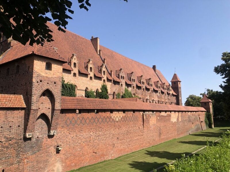 Gdansk: Malbork Castle & Westerplatte Tour with Local Lunch - Why This Tour Stands Out Among Similar Options