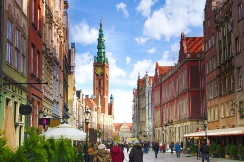 Gdansk : Must-See Attractions Walking Tour - Exploring the Golden Gate and Dluga Street