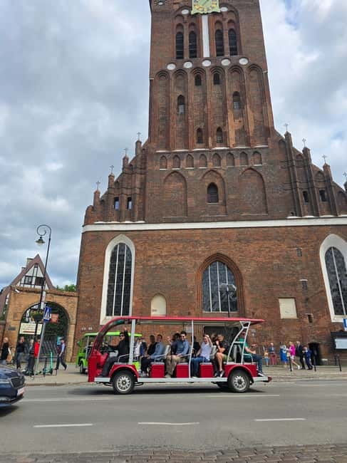Gdansk: PRIVATE Alcotour City Tour Sightseeing Golf Cart - The Post-WWII District and Shipyard Highlights