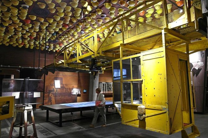 Gdansk Private Communism Tour with Solidarity Center Museum - Practical Tips and Considerations