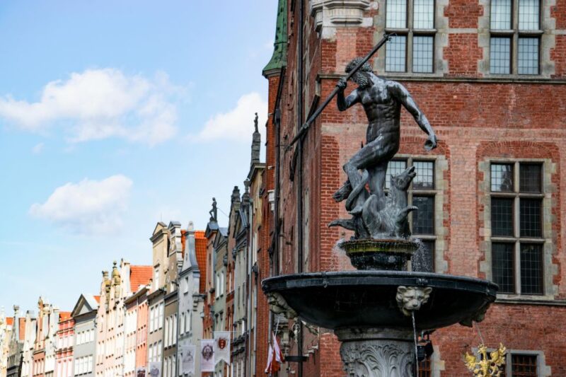 Gdansk: Private Old Town Tour - Exploring Gdansk’s Historic Old Town