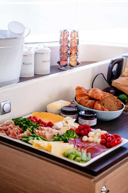 Gdansk/Sopot: Breakfast Cruise on a Catamaran - Value and Booking Flexibility