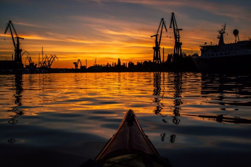 Gdansk: Sunset Kayak Tour - The Route and Major Stops on the Water