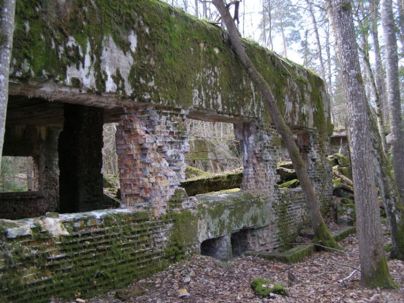 Gdansk Wolfs Lair with St. Lipka and Mamerki Private Guided - Visiting the Baroque St. Mary Church in St. Lipka