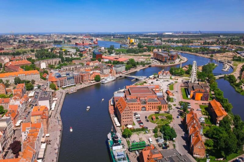 Gdask: Exclusive Cruise with a Glass of Prosecco - The Route Through Gdansk Shipyard and Marina