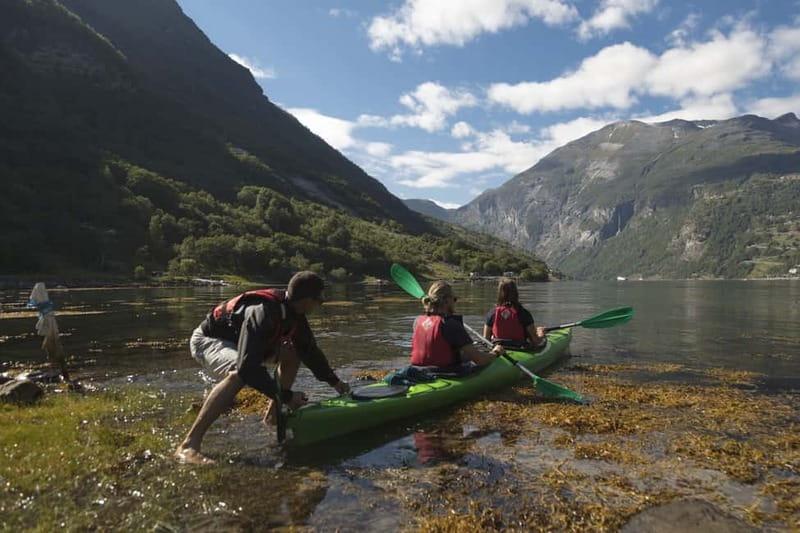 Geiranger: Guided Kayak Tour in Geiranger Fjord - The Meeting Point at Geirangervegen 10