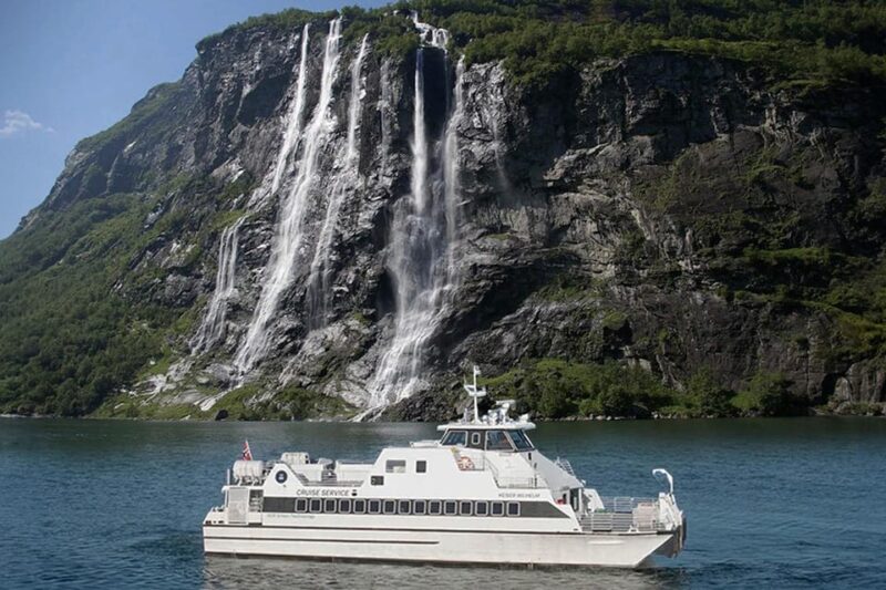Geiranger-Hellesylt Sightseeing (one way ticket) - Key Points