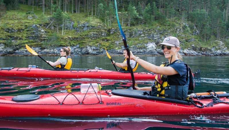 Geiranger: Kayak tour with guide - Safety and Equipment for a Secure Experience