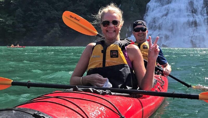 Geiranger: Kayak tour with guide - Navigating the Route Past Sheer Cliffs and Waterfalls