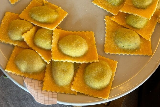 Gelato and Fettuccine Pasta Cooking Class in Rome Piazza Navona - The Gelato-Making Experience with a Local Artisan Recipe