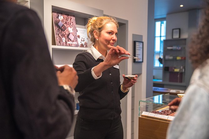 Geneva Chocolate tasting Tour in a Private TaxiBike - Tour Pacing and Length