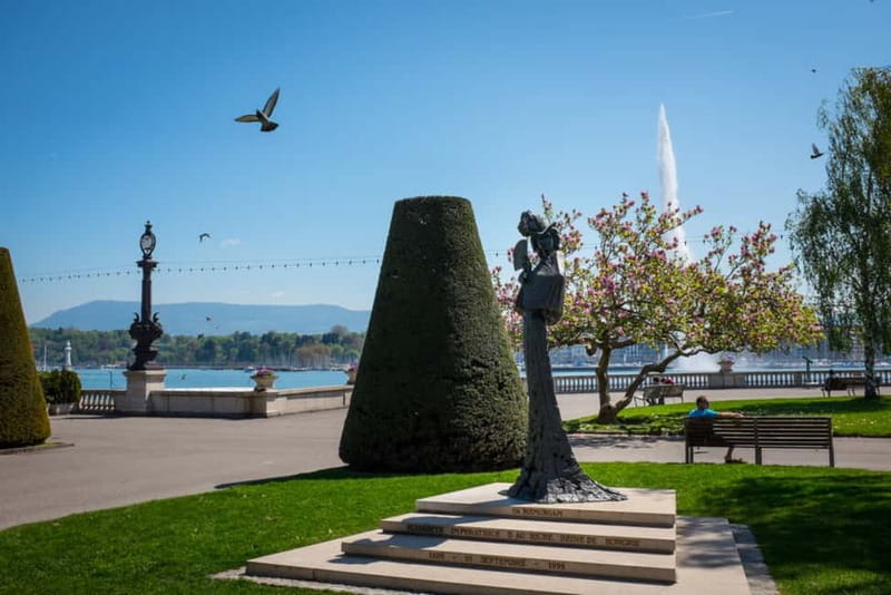 Geneva: City Tour and Fondue Cooking Class, Swiss Folklore - Challenges and Limitations Noted in Reviews