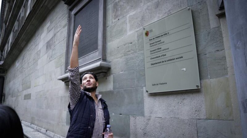 Geneva Complete Tour. Hotel PICK-UP, UN area & the Old City - Shopping at Victorinox and Geneva Flower Clock