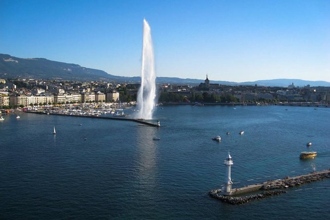 Geneva Highlights 2-Hour Introductory Tour - The Mini-Train Ride and Old Town Walking Tour
