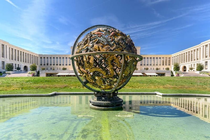 Geneva: Open-Top Sightseeing Bus Tour - Starting at Place Dorcière: Convenient Meeting Point for Sightseeing