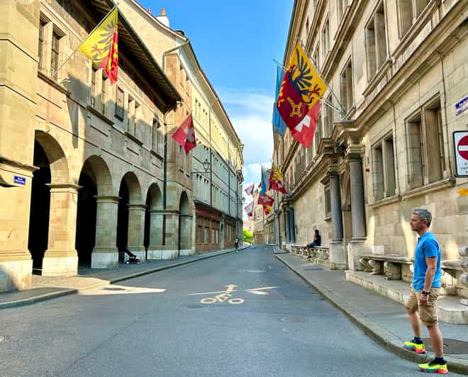 Geneva: Private 2,5-Hour City Highlights Guided Walking Tour - How the Tour Begins: Meeting Points and Logistics