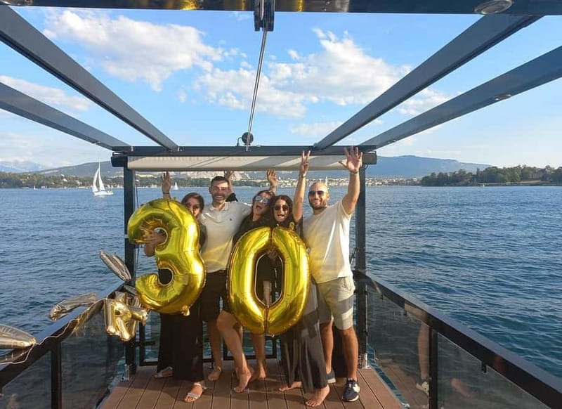 GENEVA: PRIVATE 360° LAKE CRUISE WITH APERITIF - The Expertise and Personality of the Guides