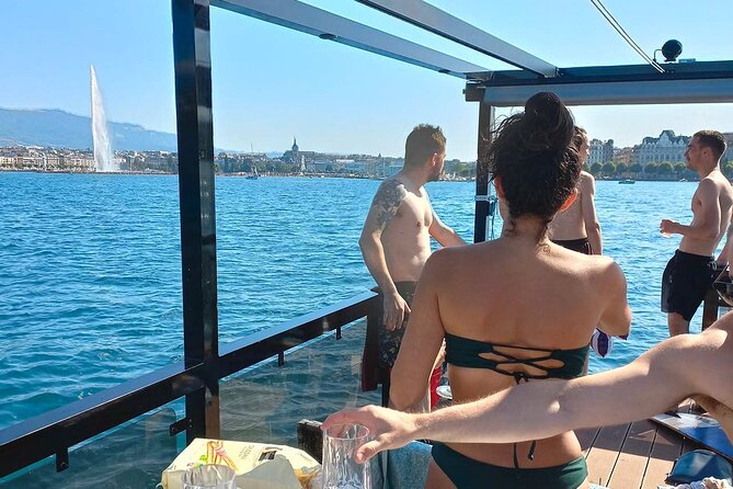 Geneva: Private Cruise on Lake Geneva with Aperitif - Departure from Eaux-Vives Port and the Water Jet