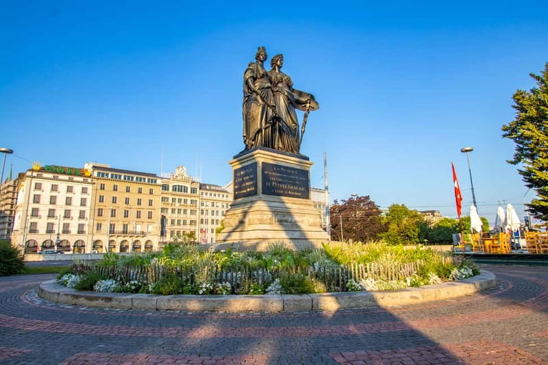 Geneva: Private Express Walk with a Local in 60 minutes - Discover Geneva in 60 Minutes with a Local Guide