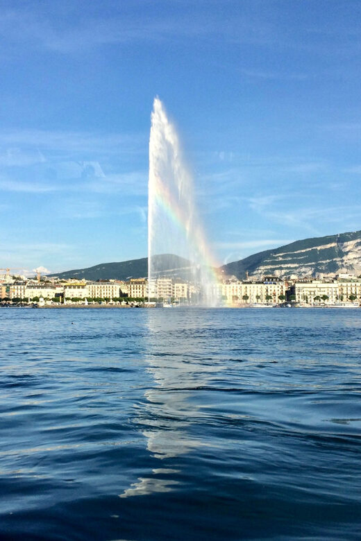 Geneva: Private Lake Geneva and Old Town Guided Running Tour - Key Points