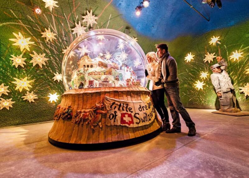 Geneva: Private Tour to Interlaken, Grindelwald & Jungfrau - Discovering Grindelwald’s Picturesque Village Atmosphere