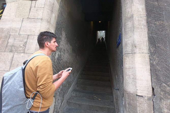 Geneva Virus Run: Stop the Infection Exploration Game - Visiting Lancien arsenal and Café La Clémence