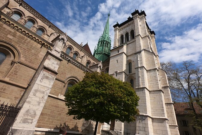 Geneva Virus Run: Stop the Infection Exploration Game - Navigating Degree Passage to the Tavel House