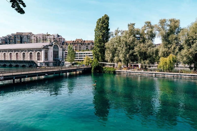Geneva Walk & Cruise:The secrets of the Jet D'eau & apéritif - The Value of Combining History, Water, and Local Flavors
