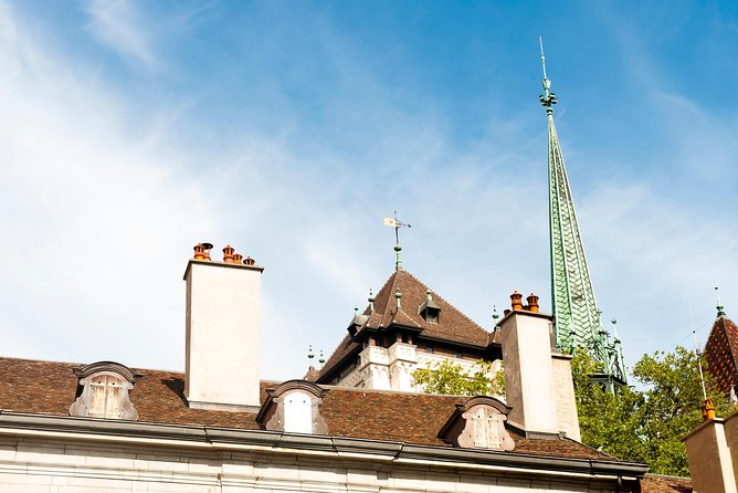 Geneva Walking Tour for your private group with an official guide - The Experience of a Private Guide in Geneva