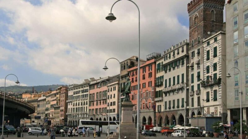 Genoa: Columbus Trail Urban Trekking with Wine & Local Tastings - Key Points