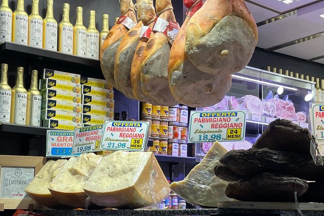 Genoa Food and Wine Tasting Tour with "Superb Gems" - Exploring Genoa’s Hidden Architectural and Artistic Gems