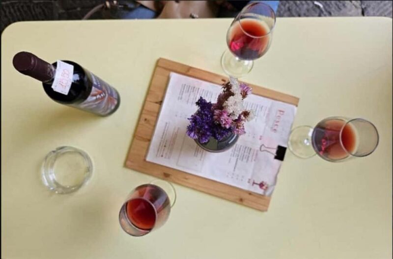 Genoa: Food and Wine Tasting Walking Tour - Tasting the Finest Local Wines at a Genoese Bar