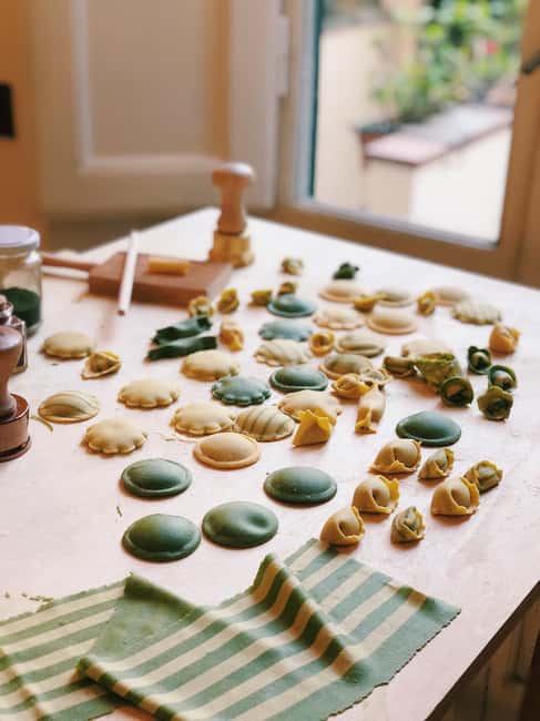 Genoa: Fresh Pasta Workshop Michelin Stars Christmas Edition - The Chef’s Background and Teaching Style