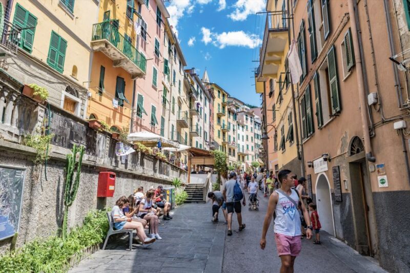 Genoa Historic Highlights Private Tour: A Walk Through Time - Reflecting at Christopher Columbus’ Childhood Home