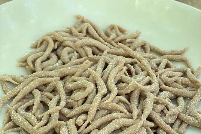 Genoese cooking lesson in the with lunch in the terrace - The Cooking Class Itself: Pasta and Pesto