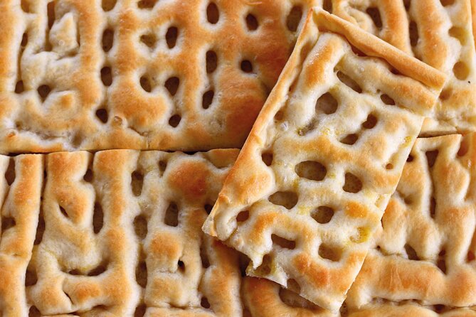 Genova Walking Tour with Audio and Written Guide by a Local - Genoa’s Vibrant Piazza Raffaele De Ferrari