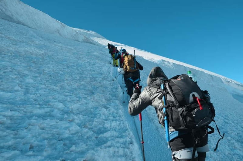 Georgia: climbing mount Kazbegi - Key Points