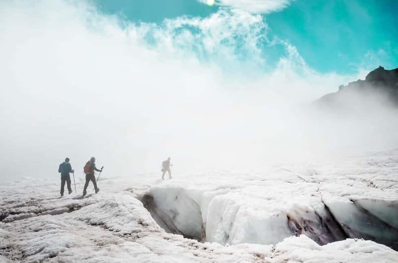 Georgia: climbing mount Kazbegi - Logistics and Group Experience