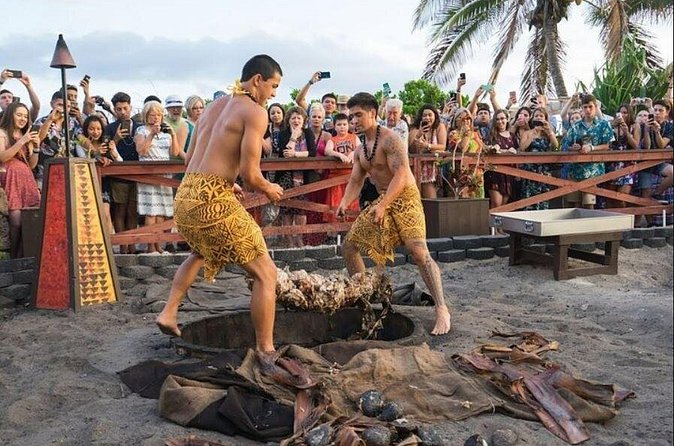 Germaine's Luau - The Different Packages and What They Include