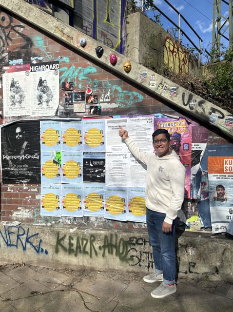 German guided insider tour of Hamburg's Schanzenviertel - The Neighborhood’s Famous Creatures: Red Flora and Beyond