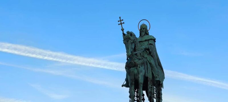 German guided tour through Budapest's castle district - Buda Castle and the Castle Caves