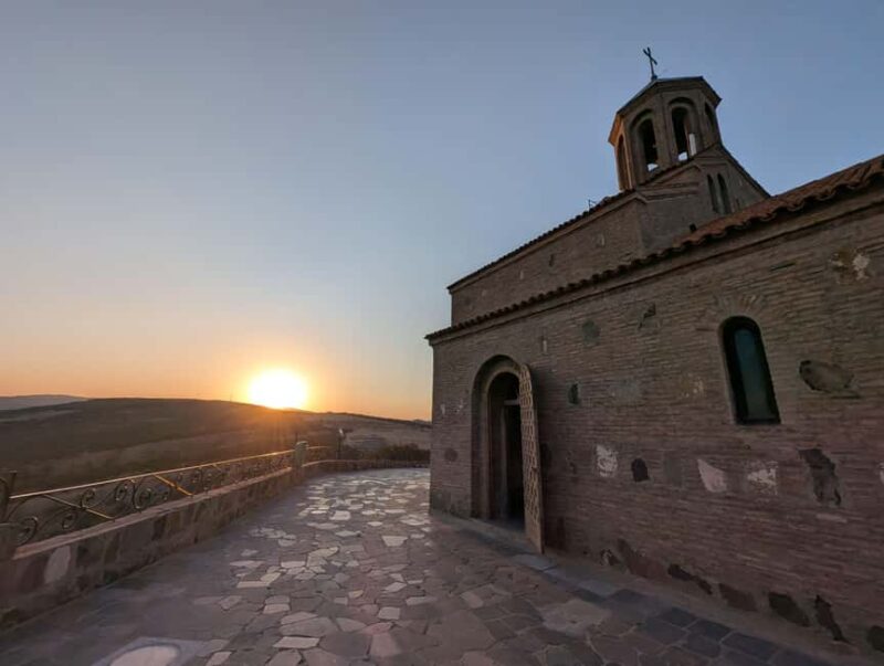 German & Gypsy Villages + Lake SUV Tour - Key Points