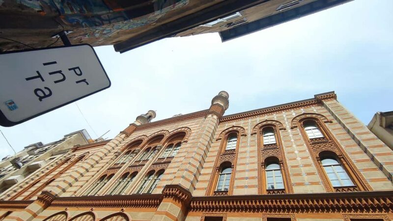 German tour in the Budapest city centre & the Jewish quarter - Comparing with Similar Experiences